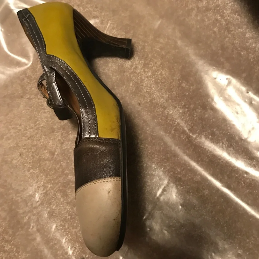 SOLD - Picture 3 of 4